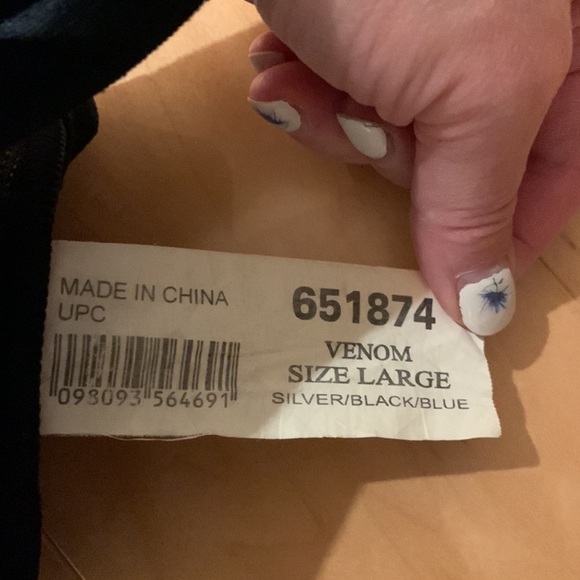 ✏️🆓 with $20+ purchase Adidas Soccer Shin Pads - Men’s size L - Picture 14 of 15